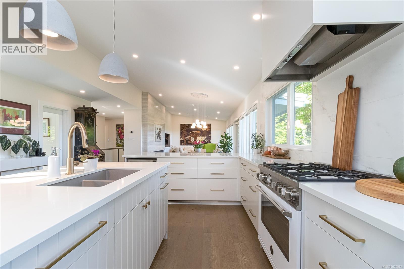  4516 Duart Road, Saanich