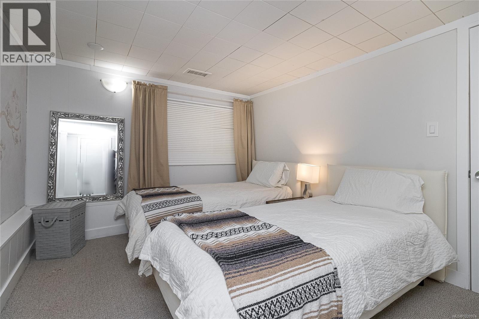  4516 Duart Road, Saanich