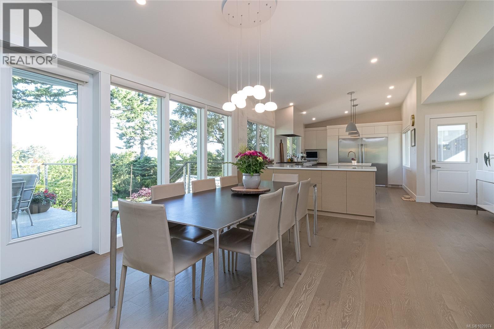  4516 Duart Road, Saanich