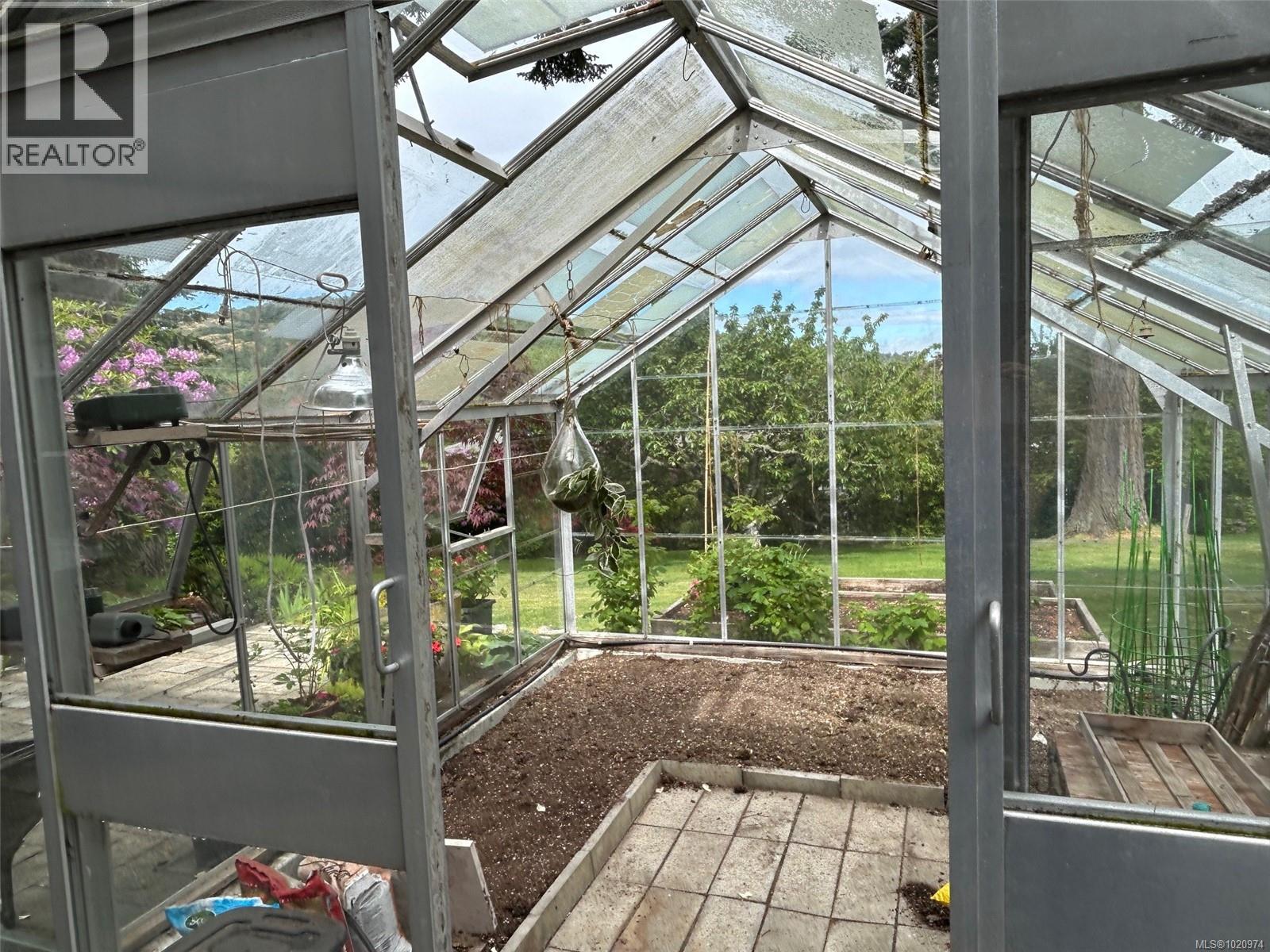  4516 Duart Road, Saanich