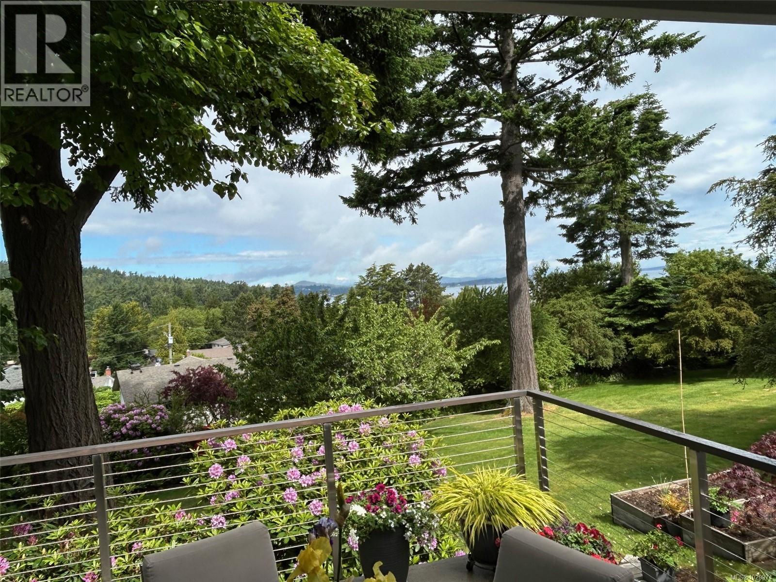  4516 Duart Road, Saanich