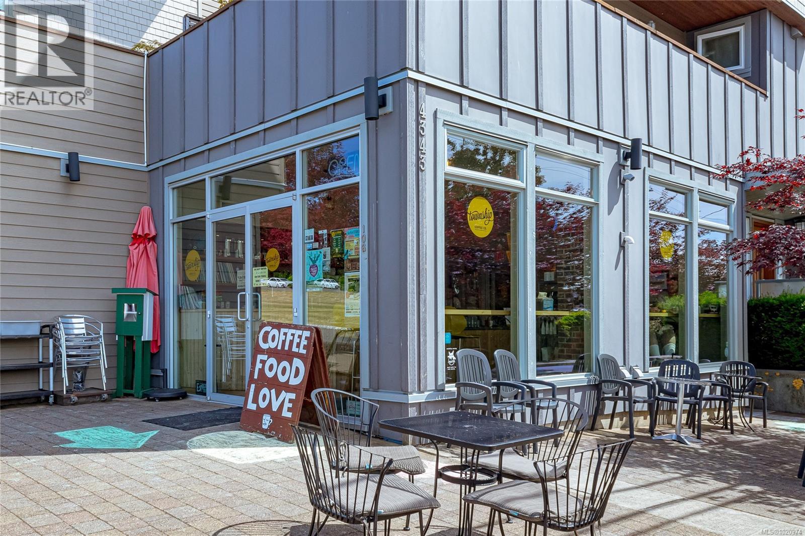  4516 Duart Road, Saanich