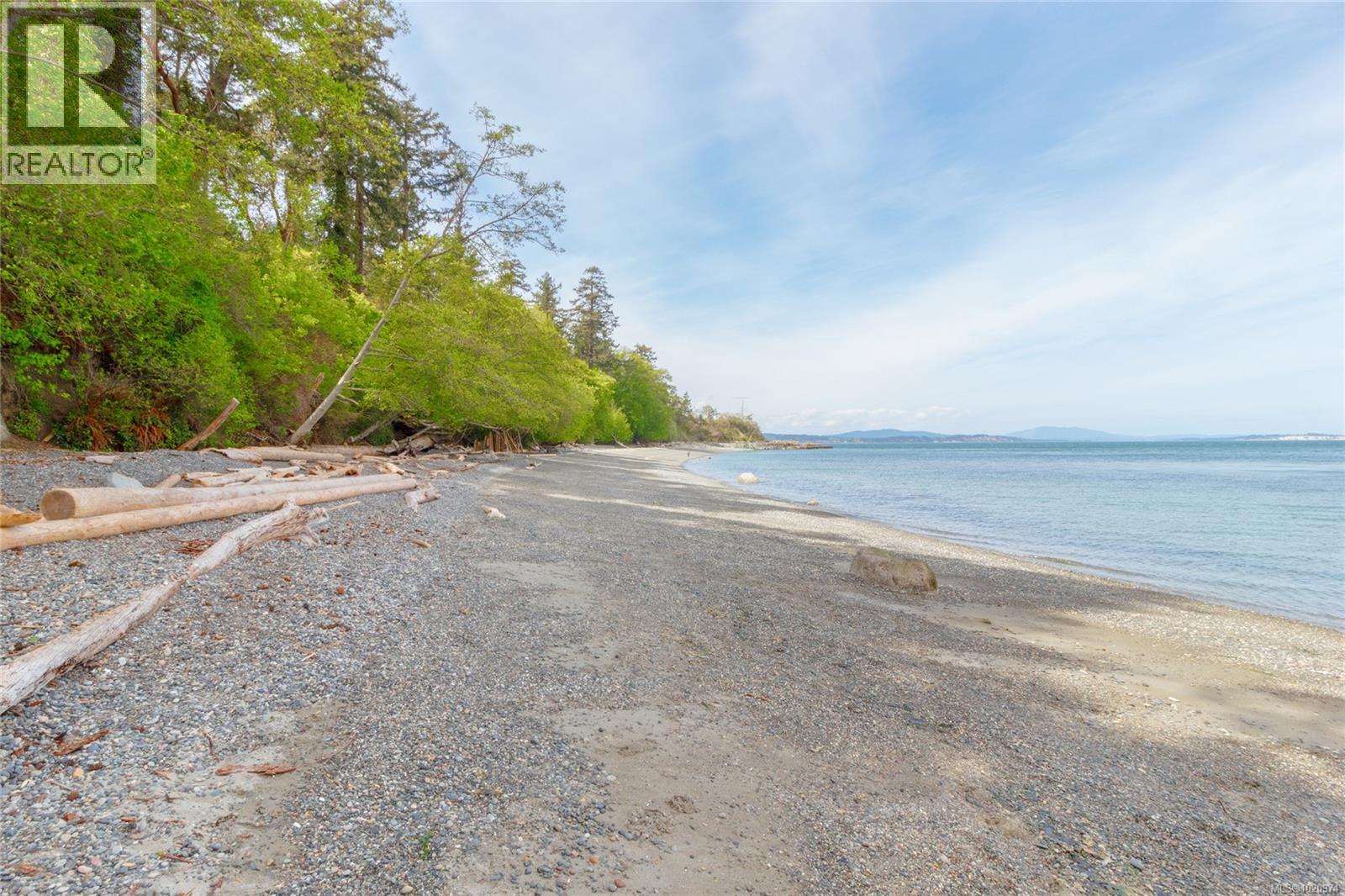  4516 Duart Road, Saanich