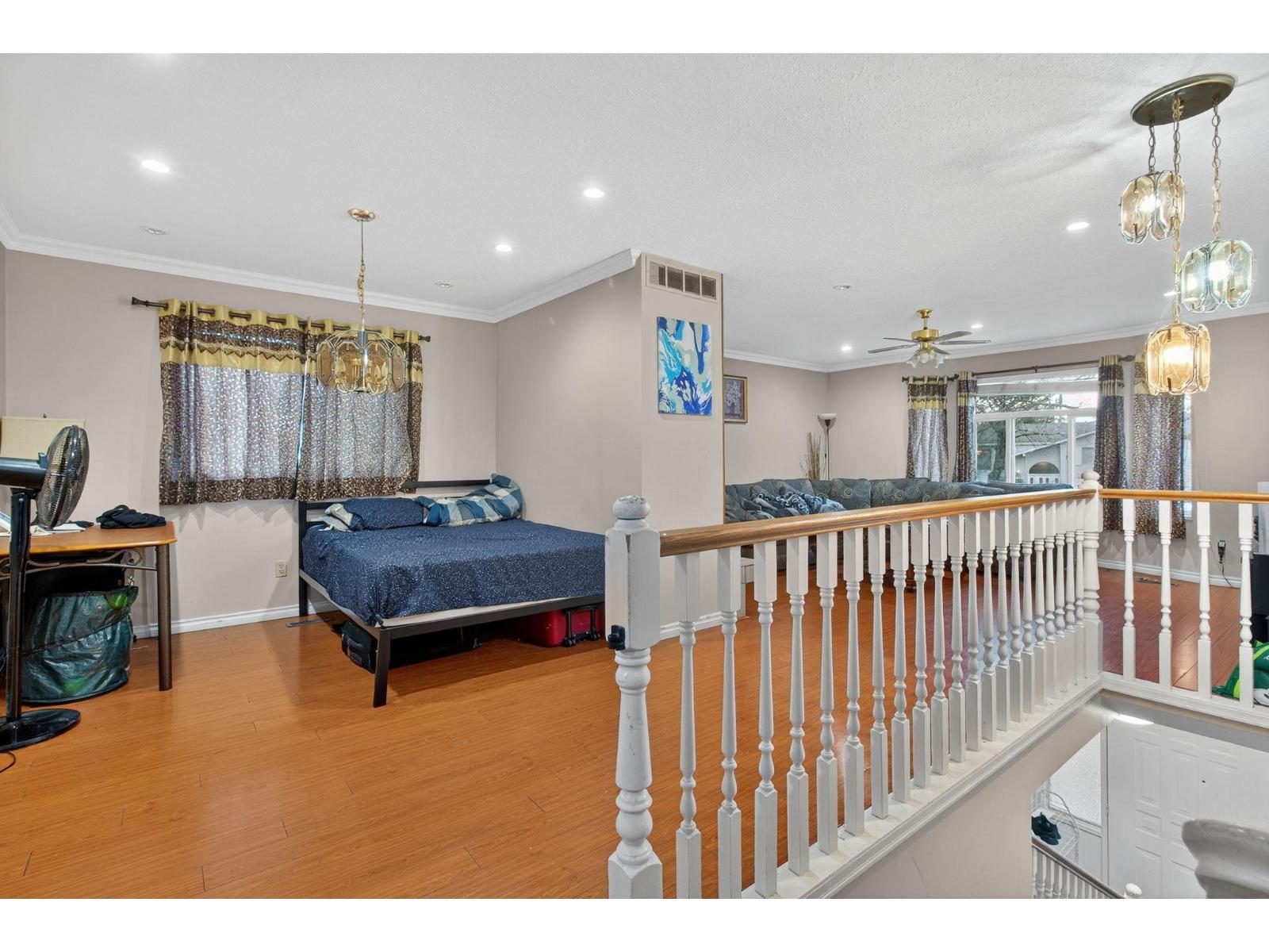 7556 SINCLAIR CRESCENT, Surrey