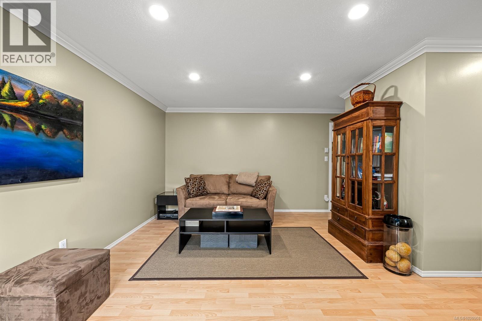 13 2475 Mansfield Dr, Courtenay