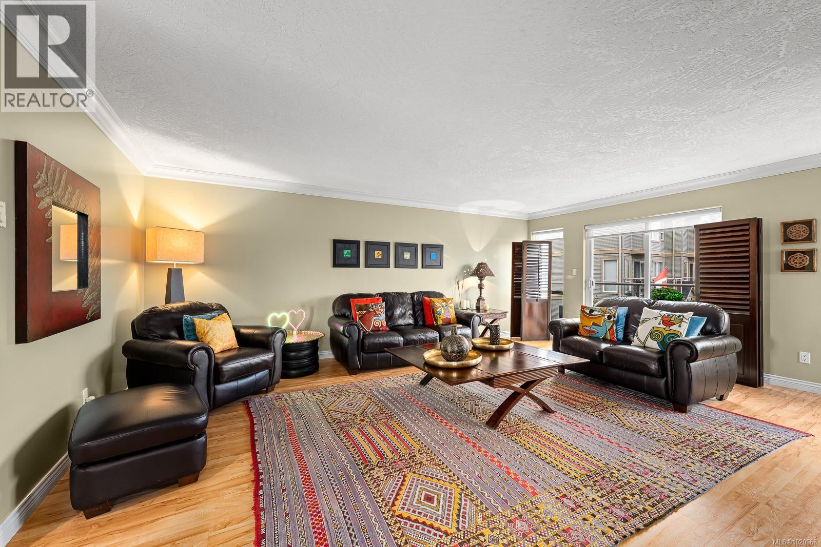 13 2475 Mansfield Dr, Courtenay