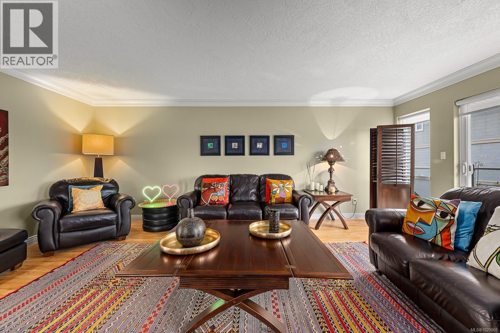 13 2475 Mansfield Dr, Courtenay