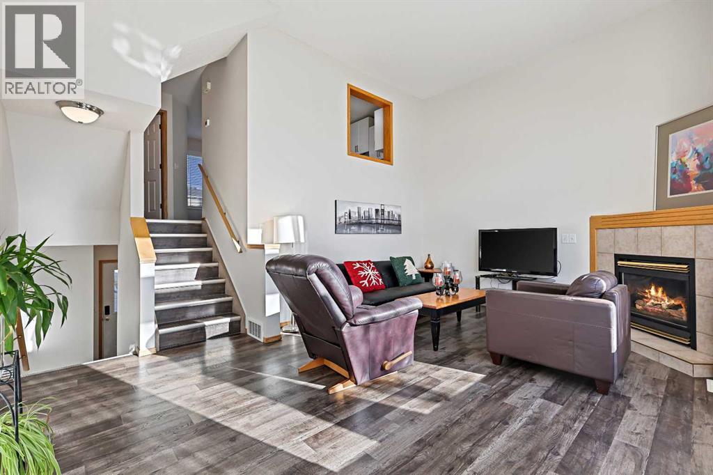 Single Family House 4 Level for Sale in  Rocky Ridge Court NW Rocky Ridge Calgary 