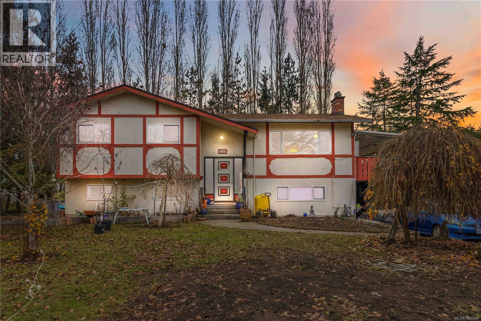 7225 Early Pl, Central Saanich