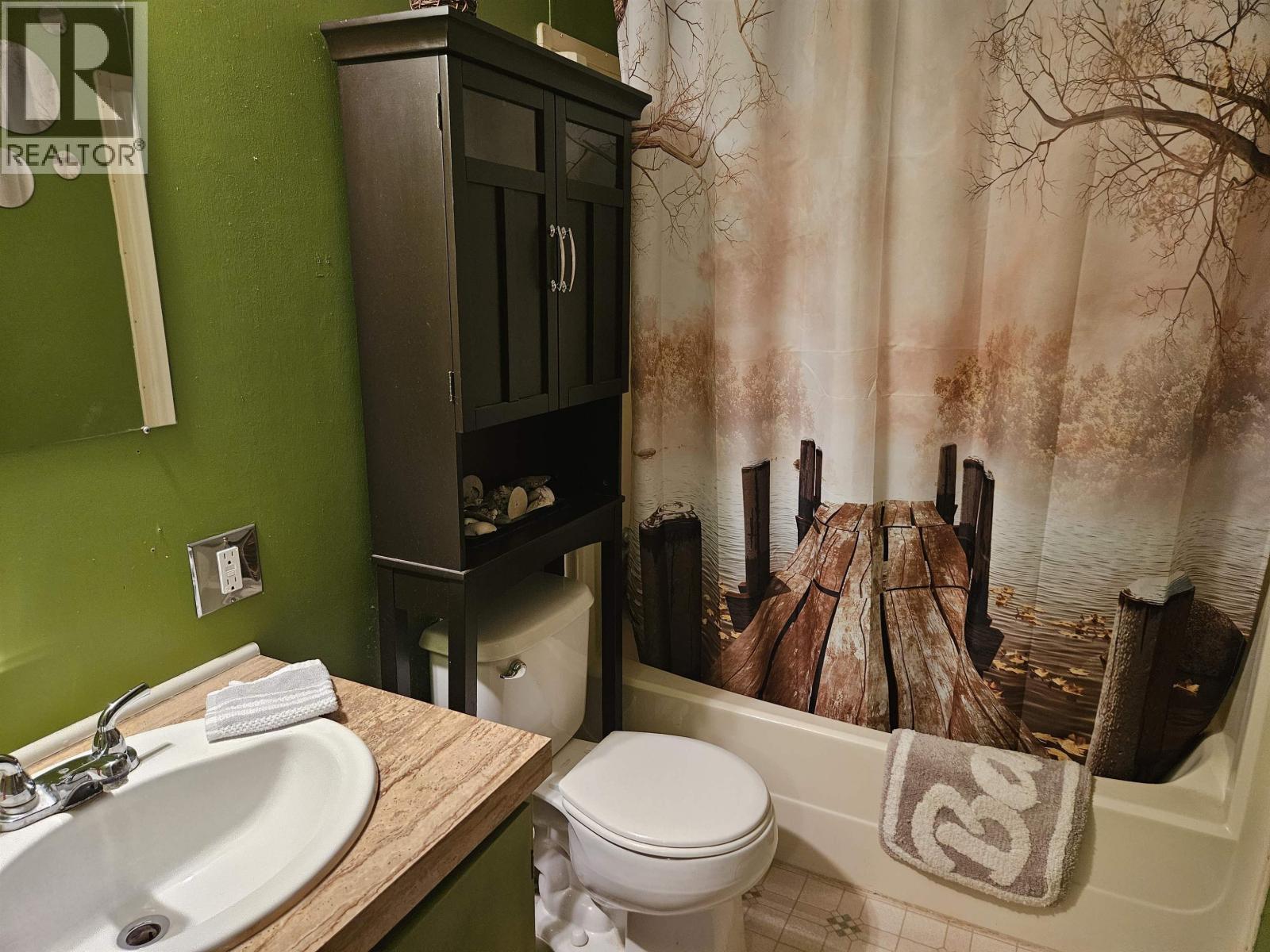 1182 N THIRD AVENUE, Williams Lake