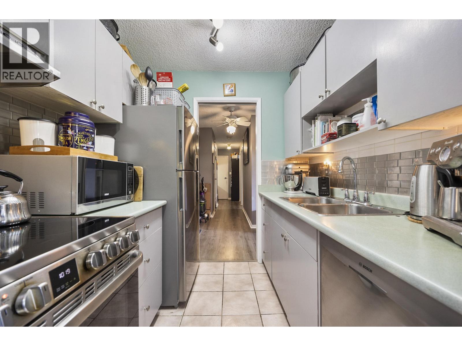 202 1048 KING ALBERT AVENUE, Coquitlam