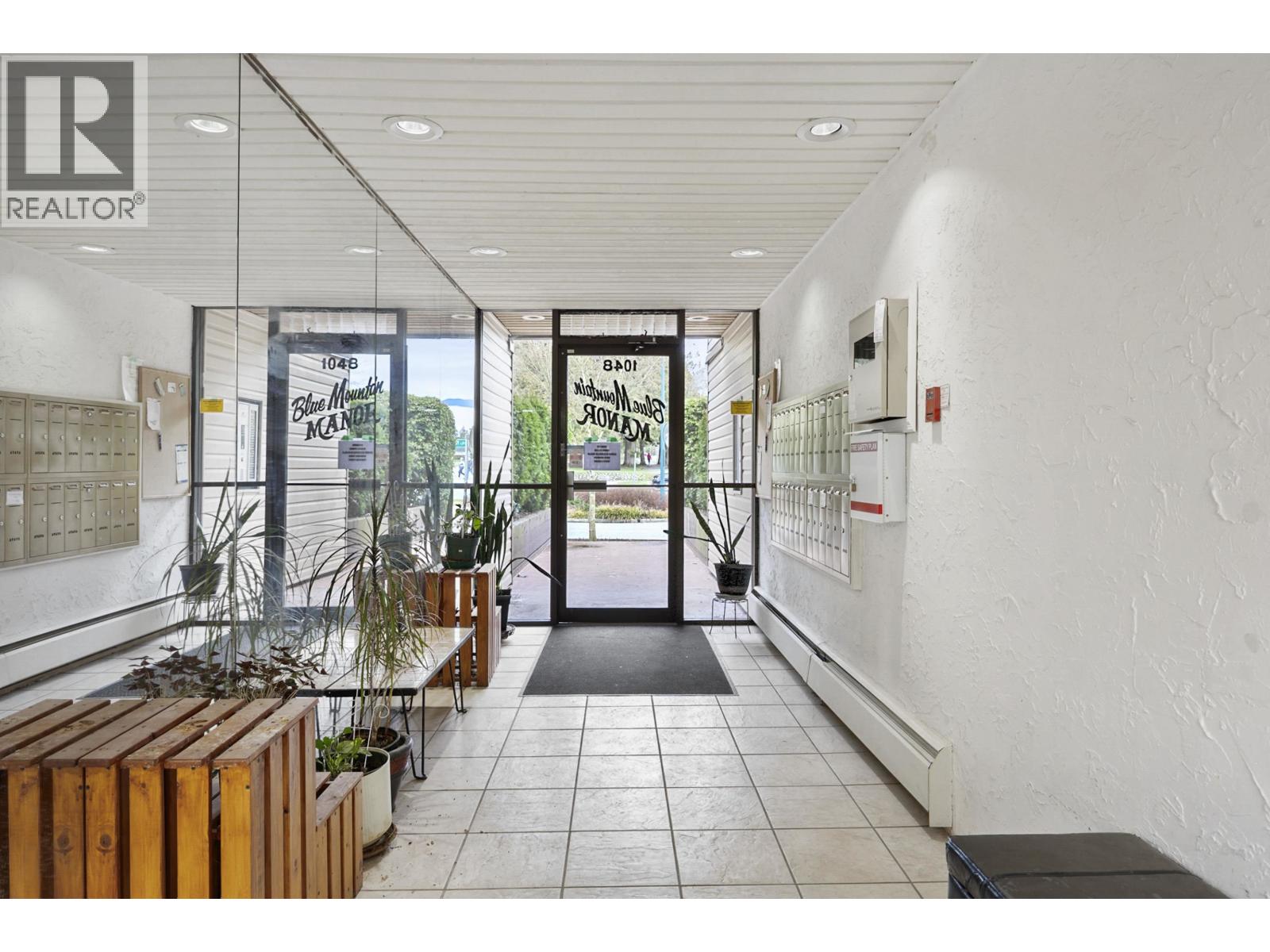 202 1048 KING ALBERT AVENUE, Coquitlam