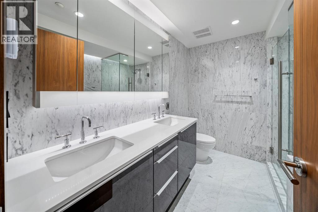 Single Family House for Sale in    Avenue SW Eau Claire Calgary 