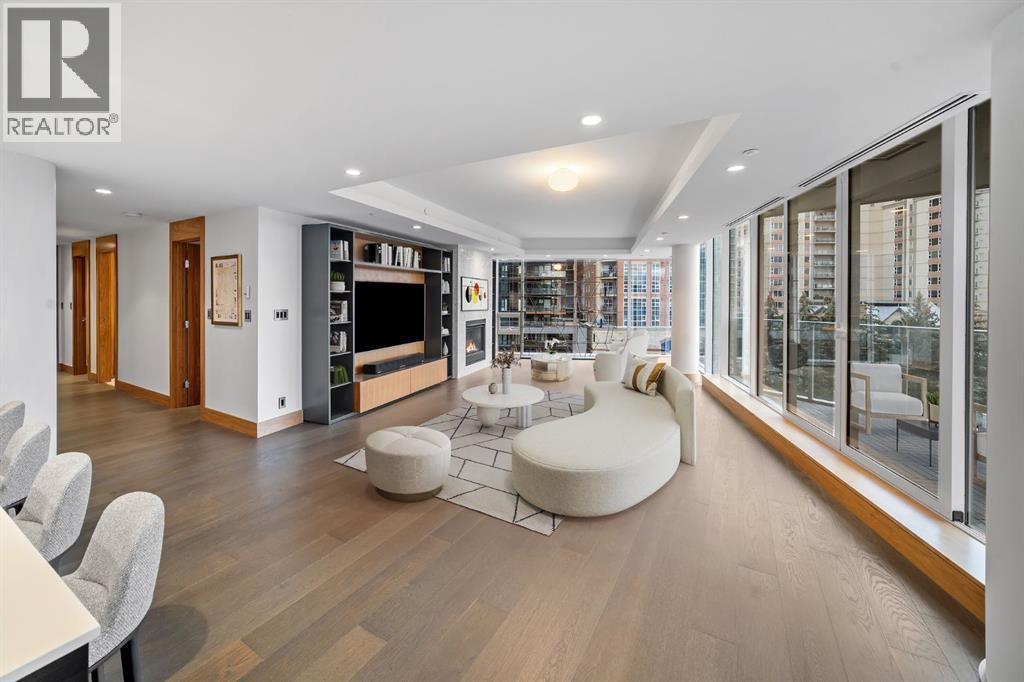 Single Family House for Sale in    Avenue SW Eau Claire Calgary 