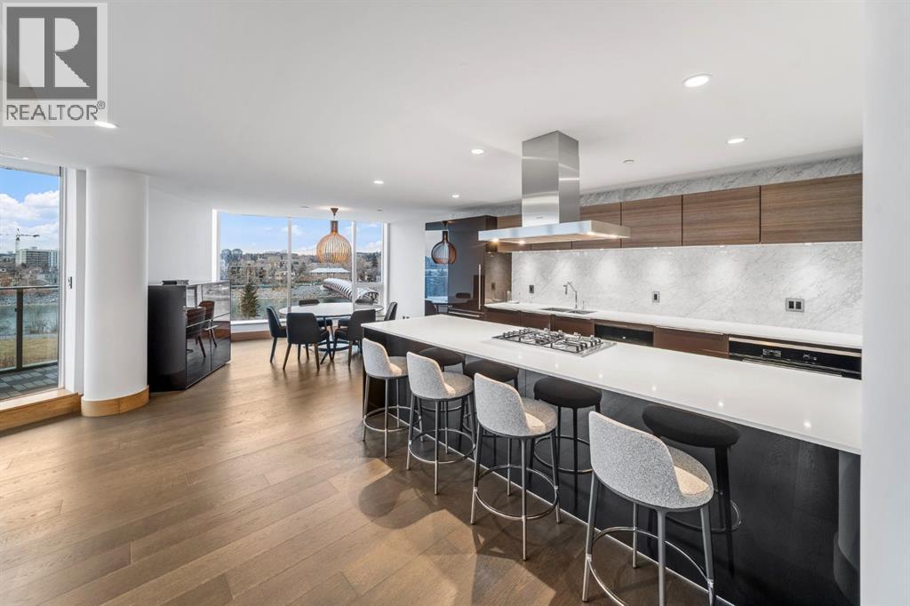 Single Family House for Sale in    Avenue SW Eau Claire Calgary 