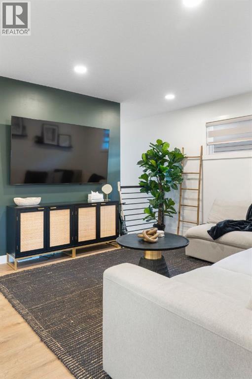 31 Saddlebred Court, Cochrane