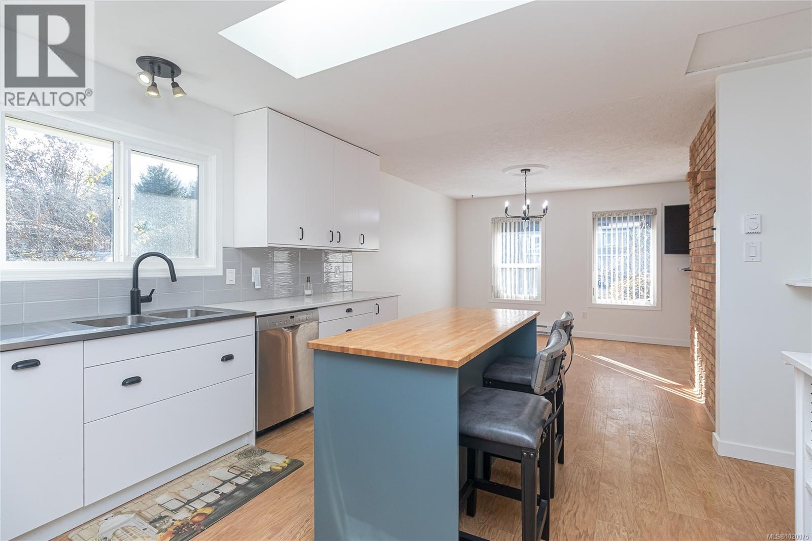 2946 Cressida Cres, Langford