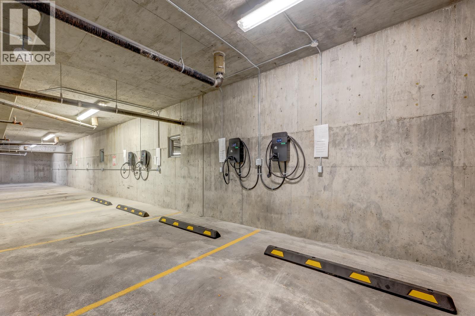 311 618 LANGSIDE AVENUE, Coquitlam