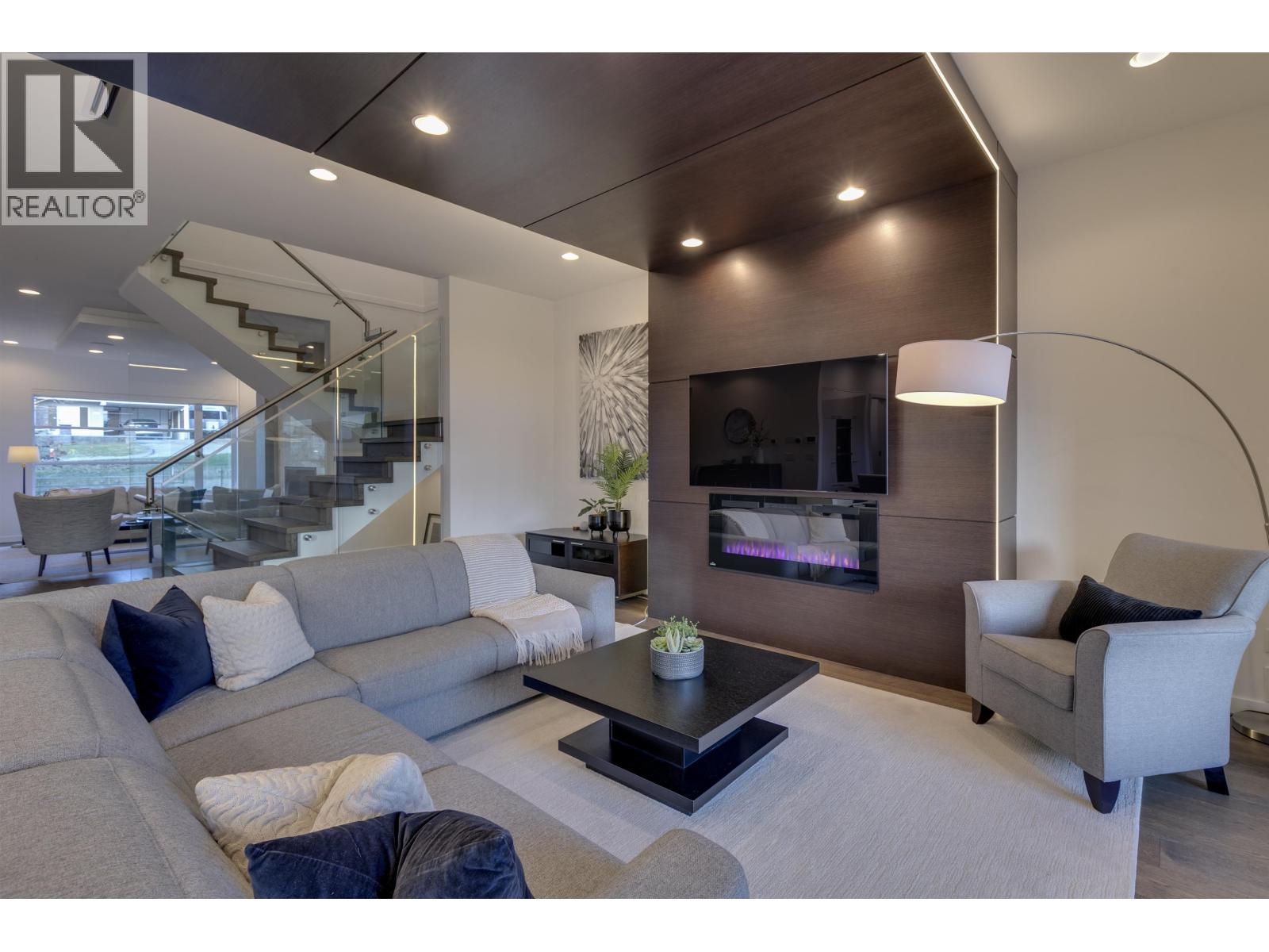 2146 KUGLER AVENUE, Coquitlam