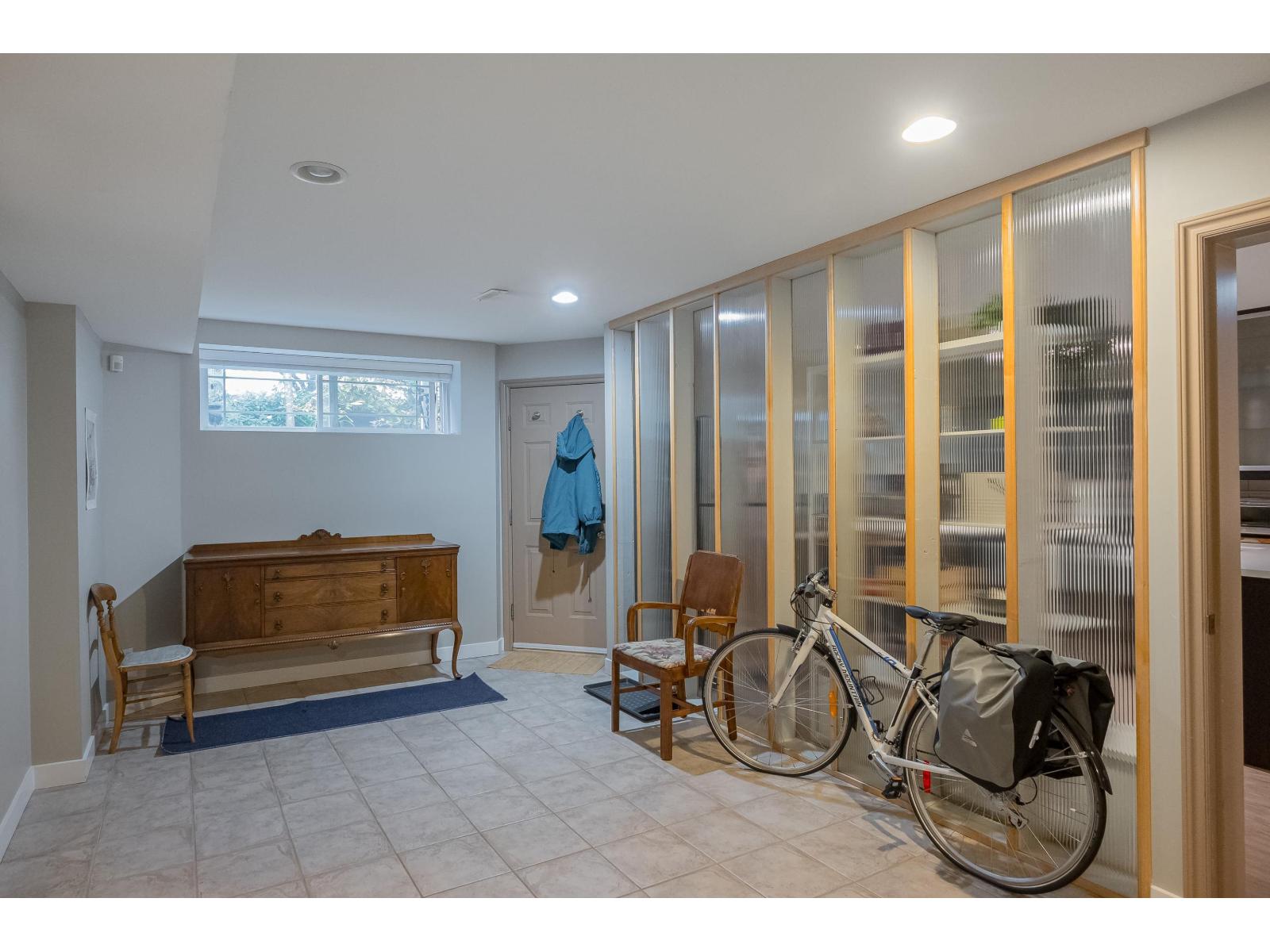 2966 147A STREET, Surrey