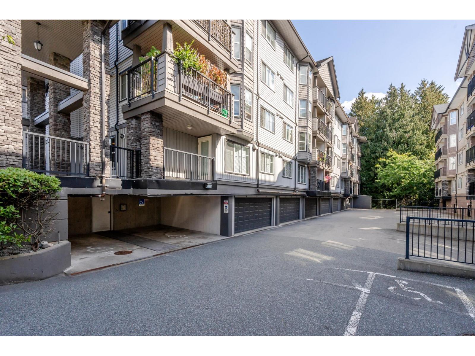 409 5474 198TH STREET, Langley