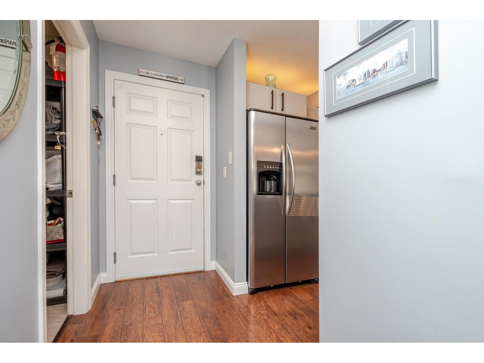 409 5474 198TH STREET, Langley