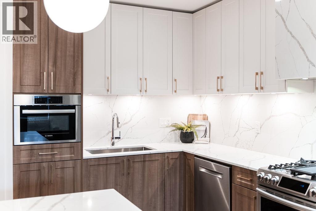 1022 ODLUM DRIVE, Vancouver