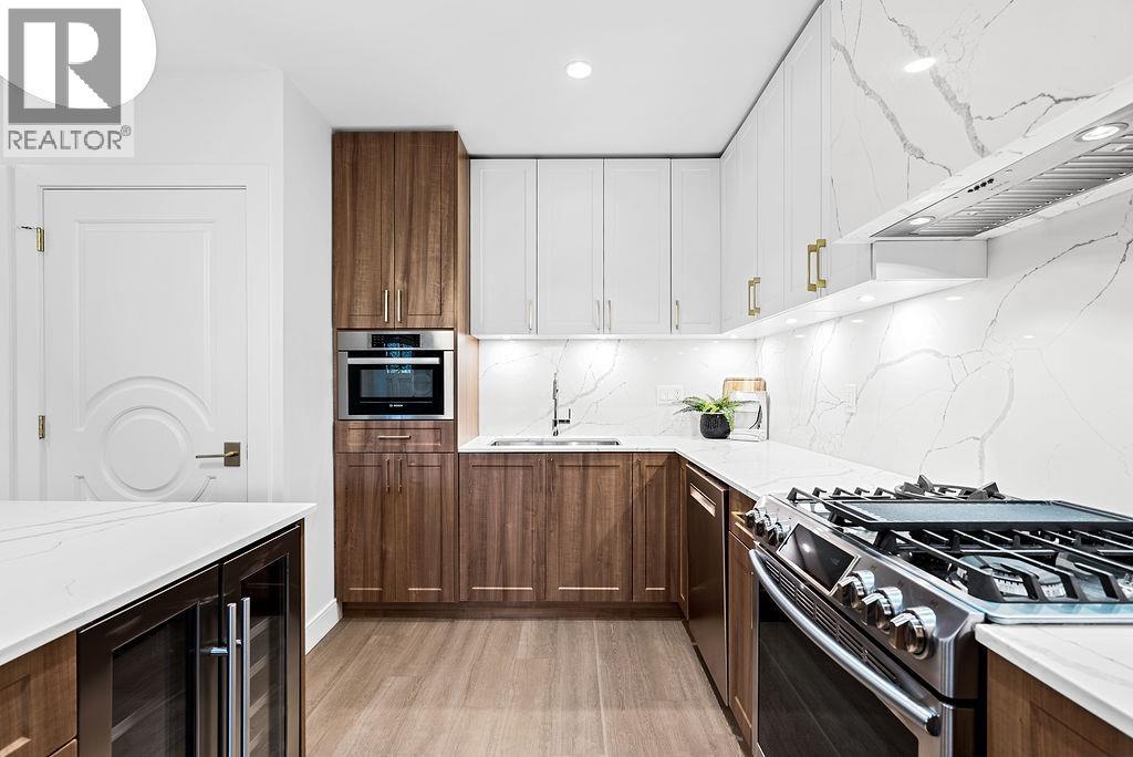 1022 ODLUM DRIVE, Vancouver