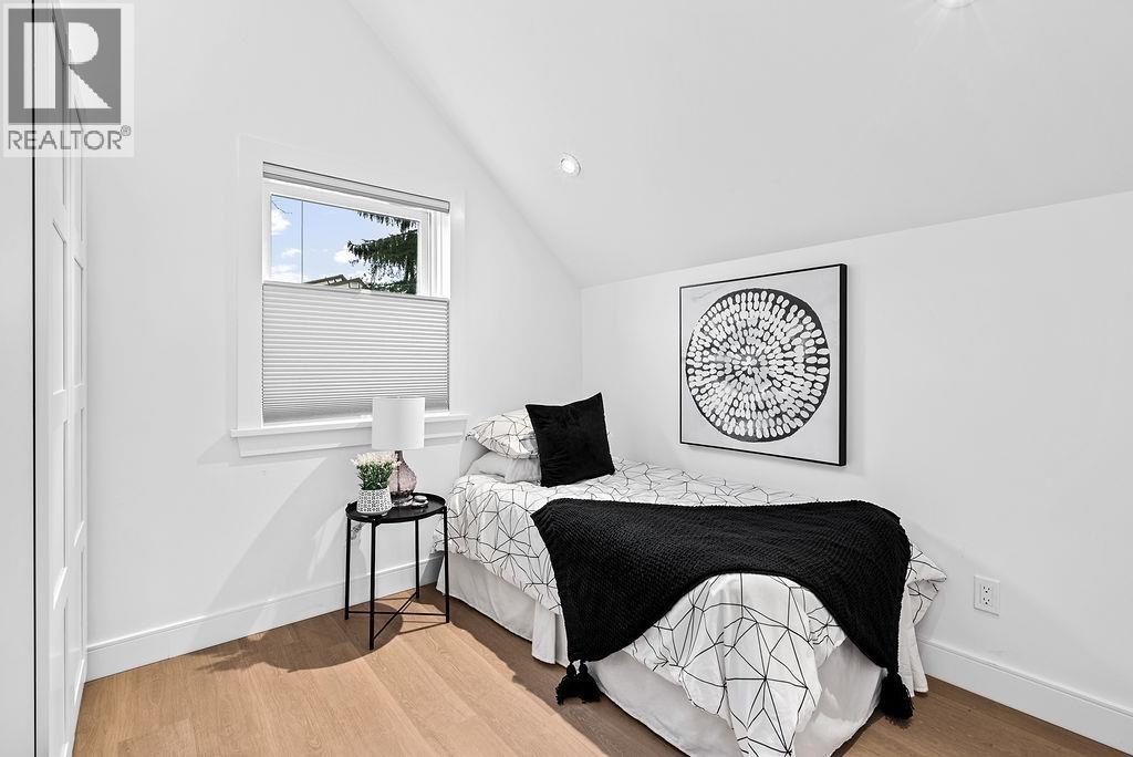 1022 ODLUM DRIVE, Vancouver