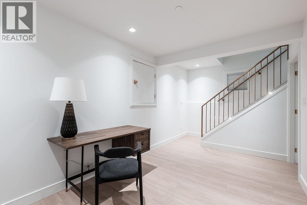 1022 ODLUM DRIVE, Vancouver