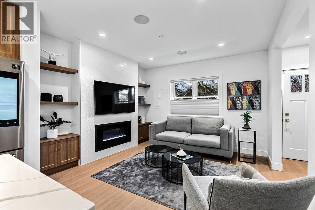 1022 ODLUM DRIVE, Vancouver