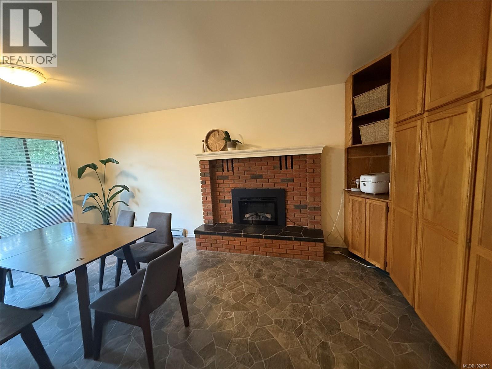 1509 Lynnfield Pl, Saanich