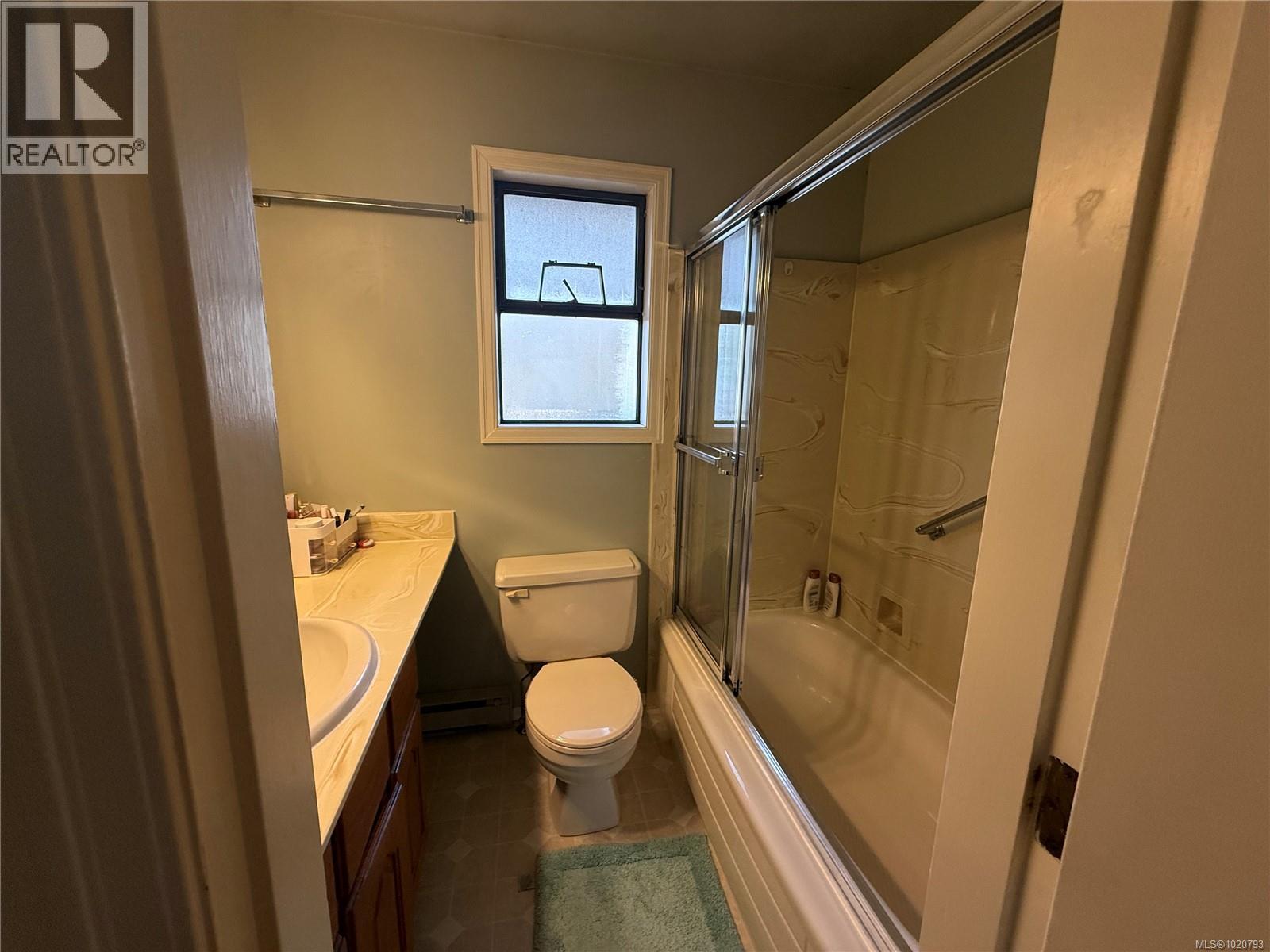 1509 Lynnfield Pl, Saanich