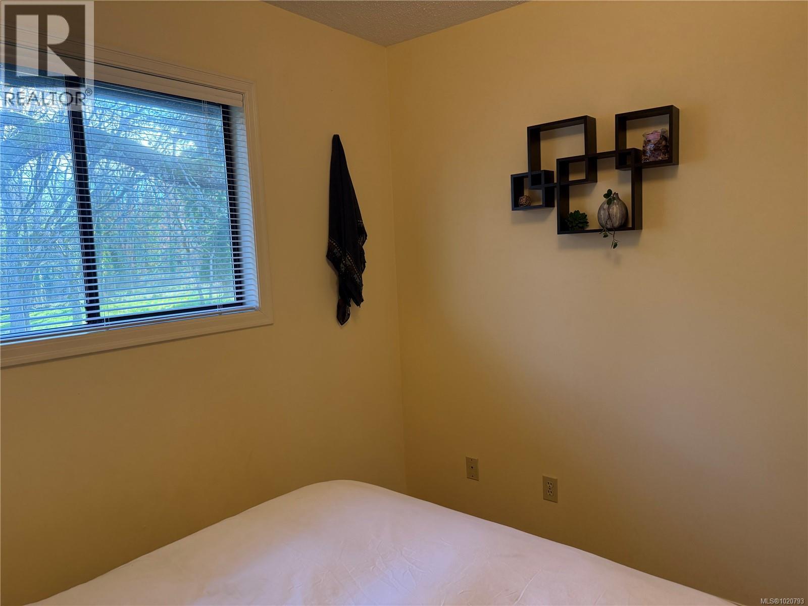 1509 Lynnfield Pl, Saanich