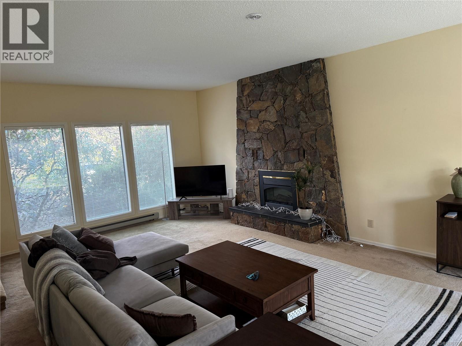 1509 Lynnfield Pl, Saanich