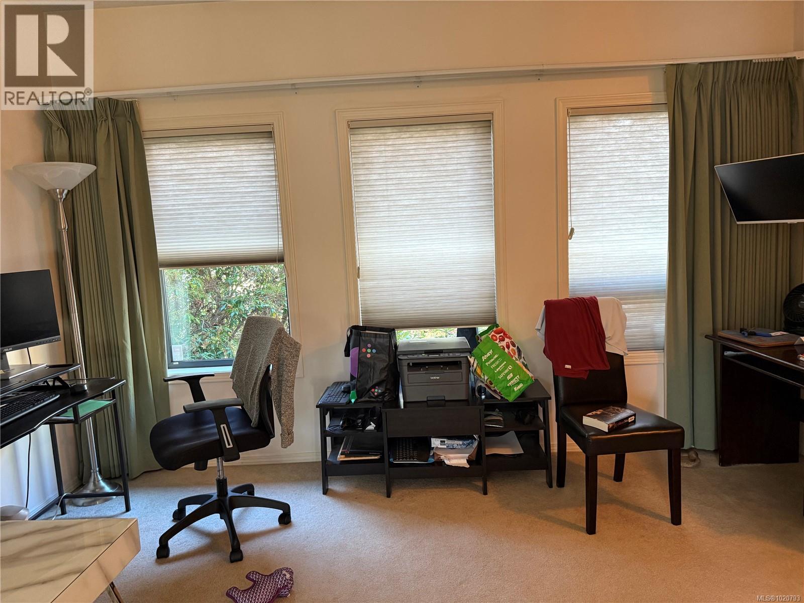 1509 Lynnfield Pl, Saanich