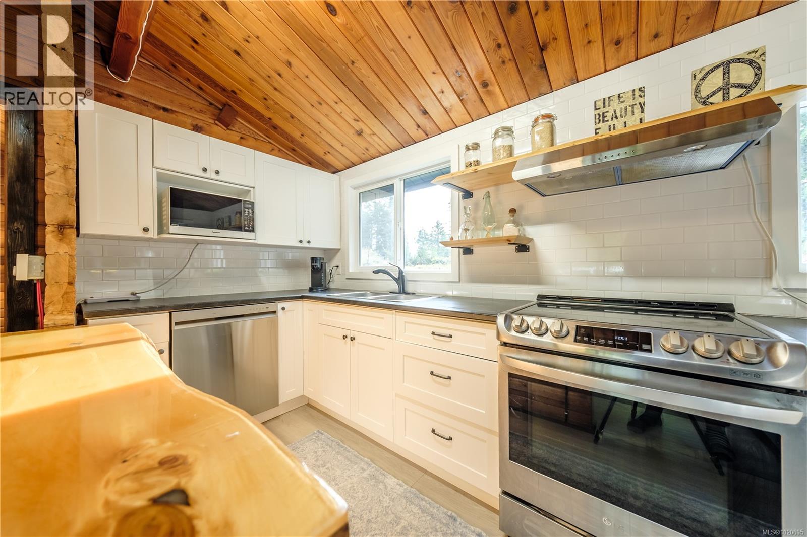 336 Hemlock Ave, Gabriola Island