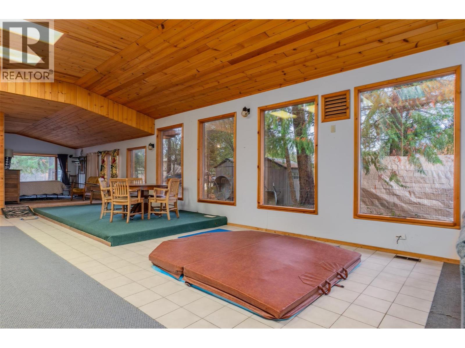 2071 Massie Road - 20
