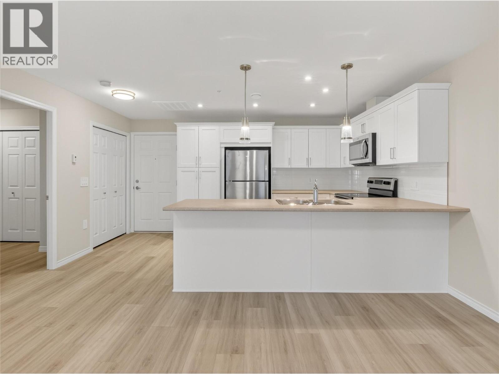 3362 SKAHA LAKE Road Unit# 604, Penticton