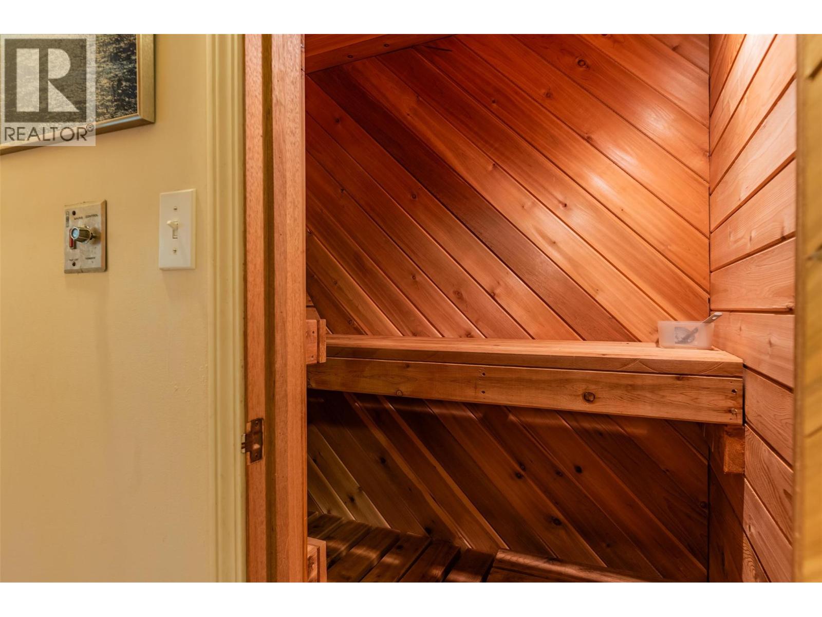 2071 Massie Road, Christina Lake