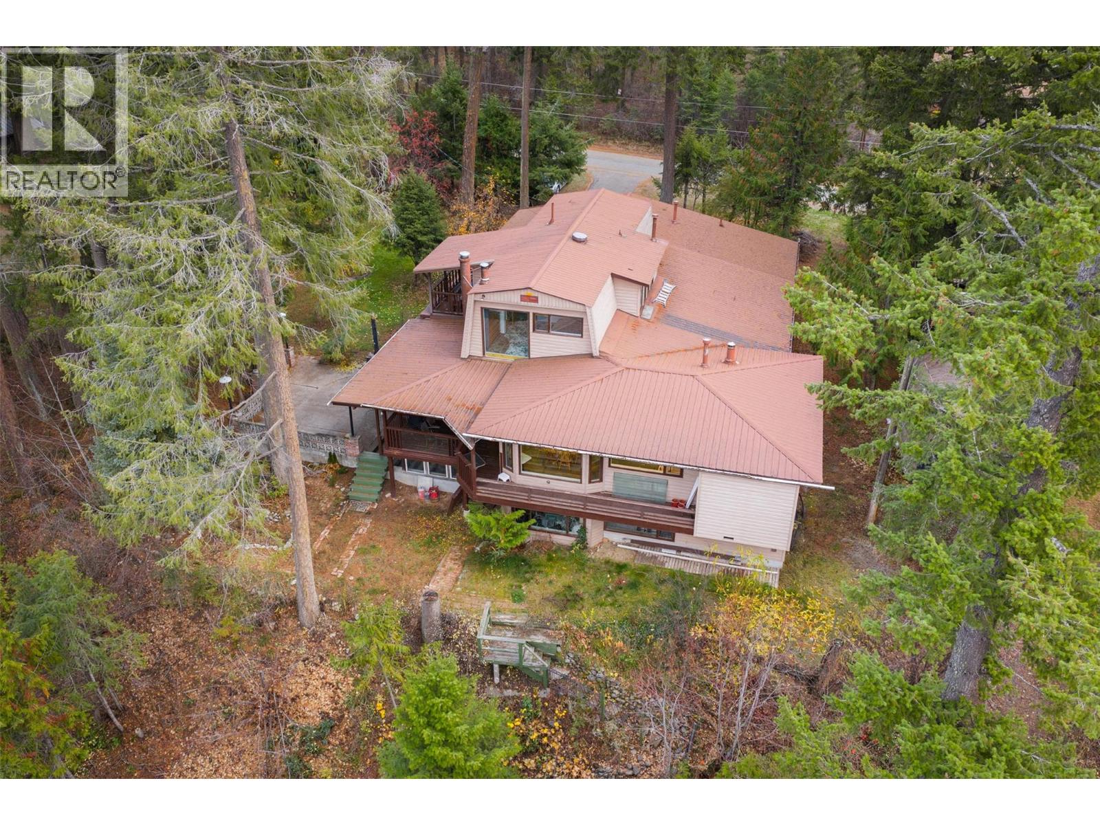 2071 Massie Road, Christina Lake