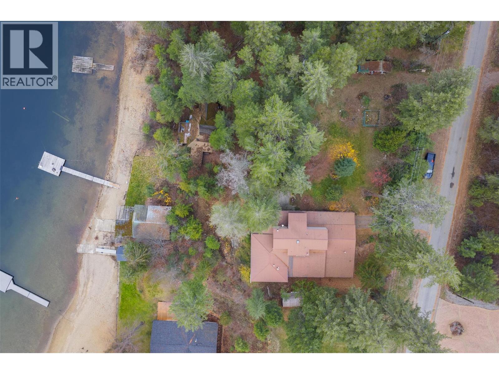 2071 Massie Road, Christina Lake
