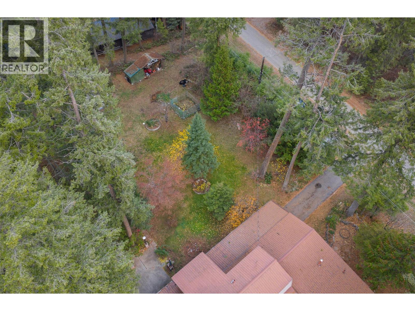 2071 Massie Road, Christina Lake