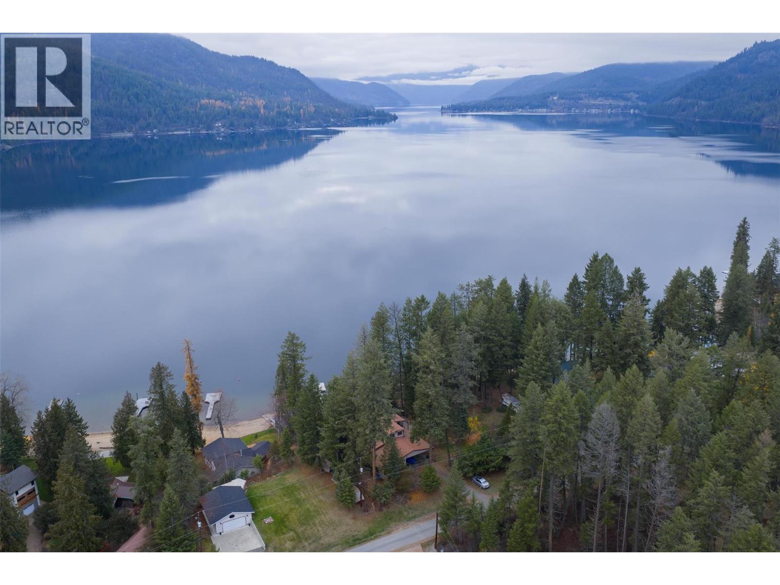 2071 Massie Road, Christina Lake