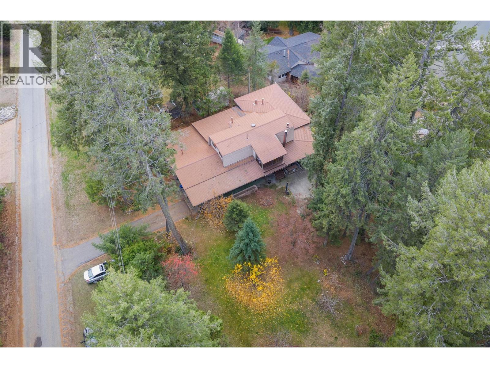 2071 Massie Road, Christina Lake