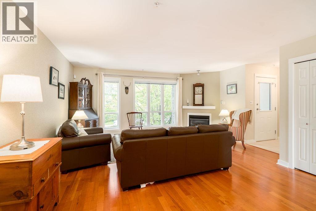 3 1233 MAIN STREET, Squamish