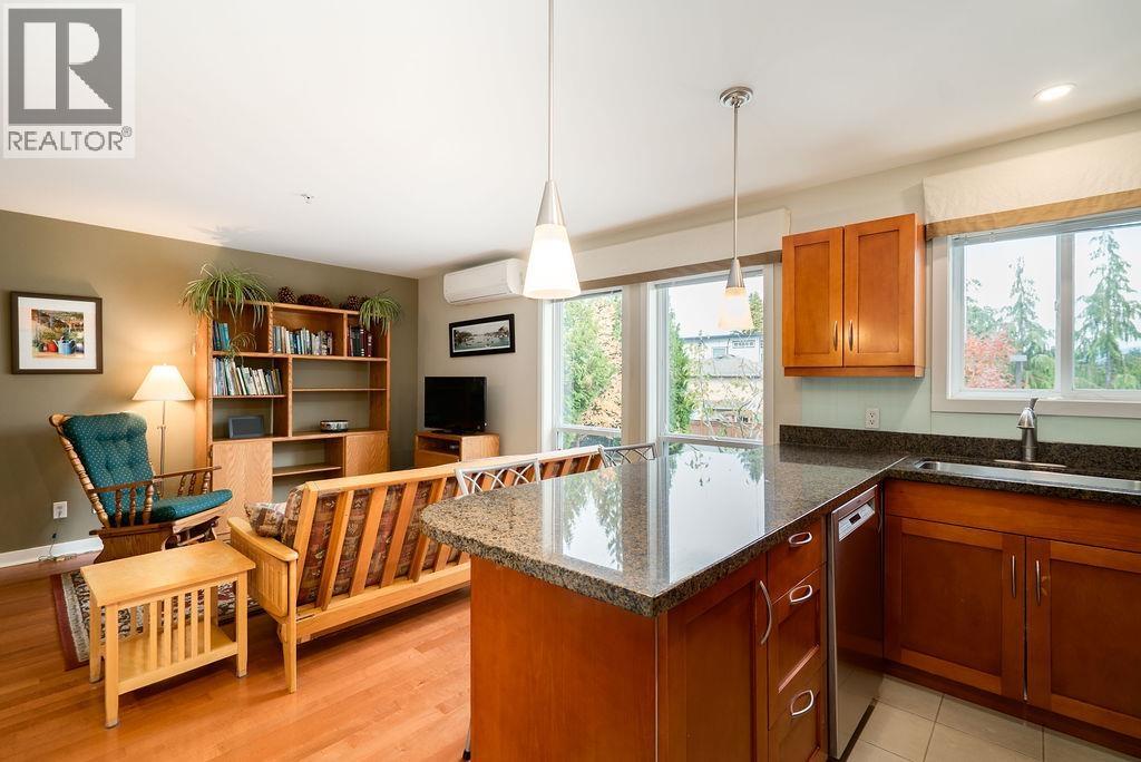 3 1233 MAIN STREET, Squamish