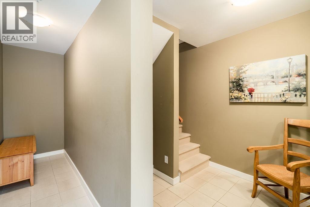 3 1233 MAIN STREET, Squamish