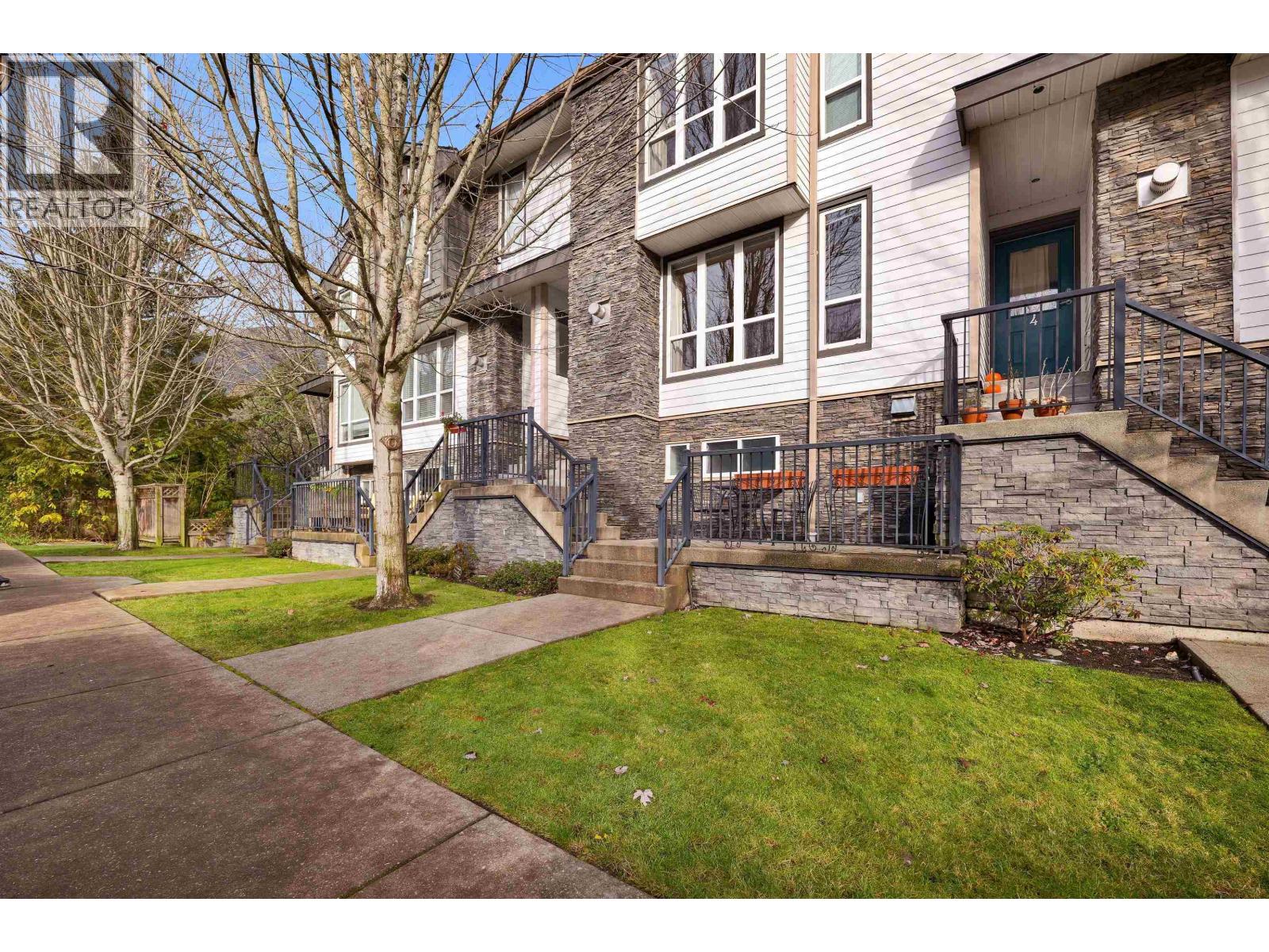 3 1233 MAIN STREET, Squamish