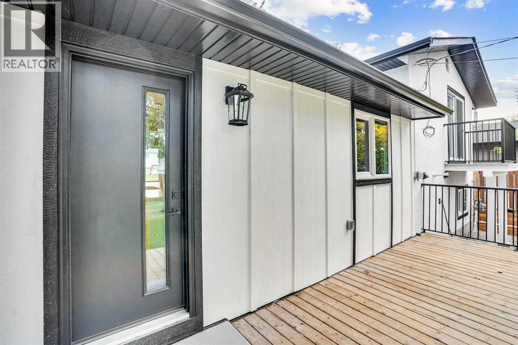 Single Family House 3 Level for Sale in  Allandale Close SE Acadia Calgary 